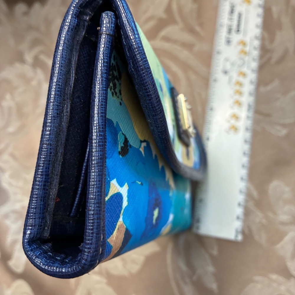 Dooney & Bourke  Somerset Watercolor Continental Clutch Wallet Flap Snap - Picture 4 of 9